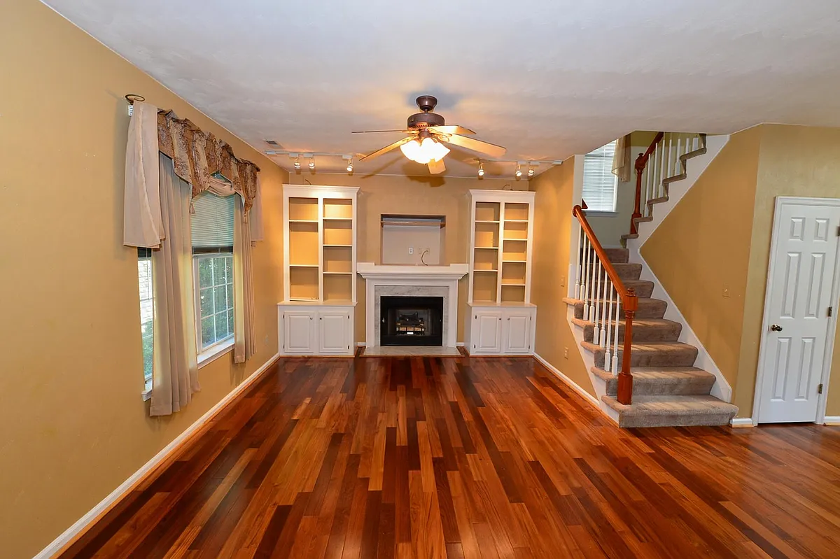 Building Photo - 505 Lynnfield Rd