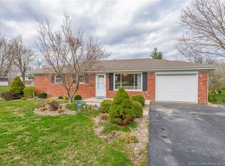 4007 Weber Ln, Floyds Knobs, IN 47119