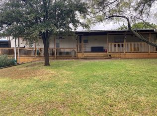 1910 Roadrunner Rd, Graford, TX 76449