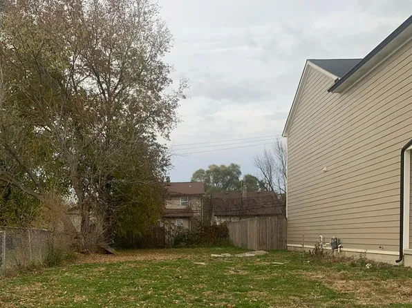 116 W George Ave, Hazel Park, MI 48030