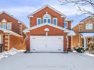 71 Ravenscliffe Ct, Brampton, ON L6X 4N9