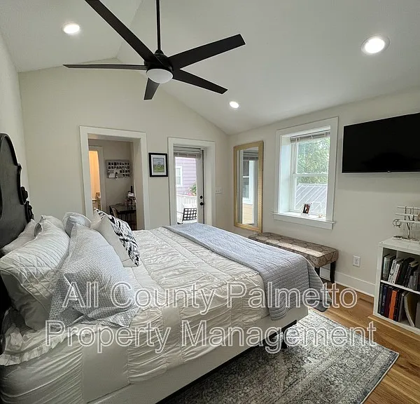 278 Ashley Ave — Photo 7