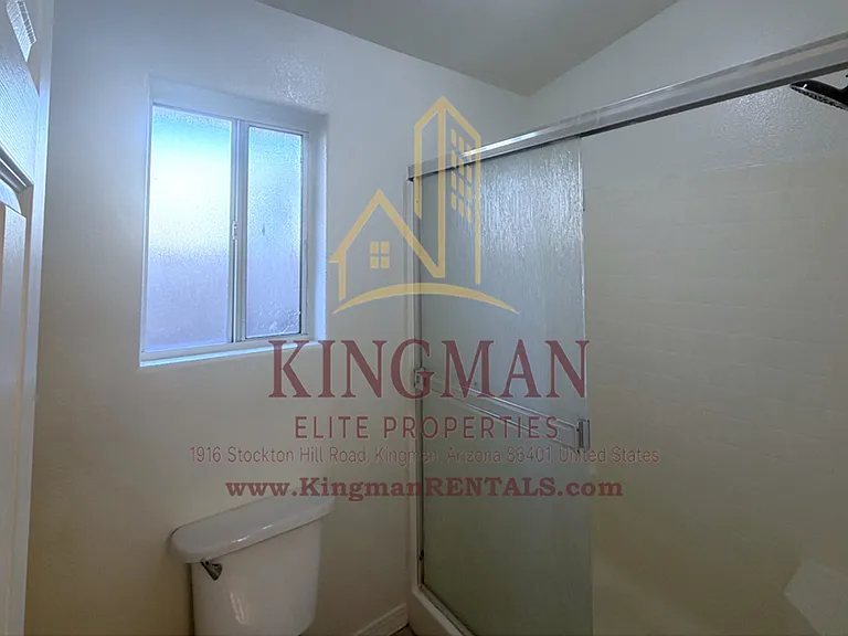 1748 Club Ave — Photo 9