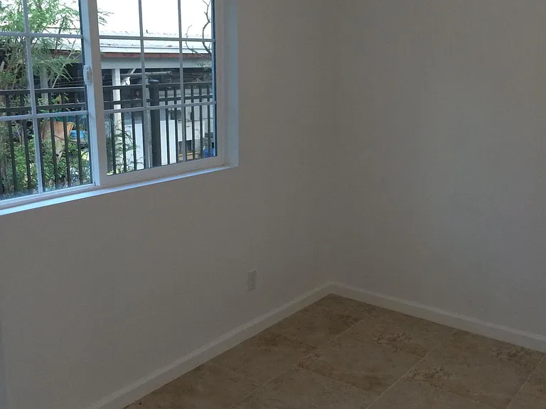 1868 Kapiolani Blvd — Photo 3