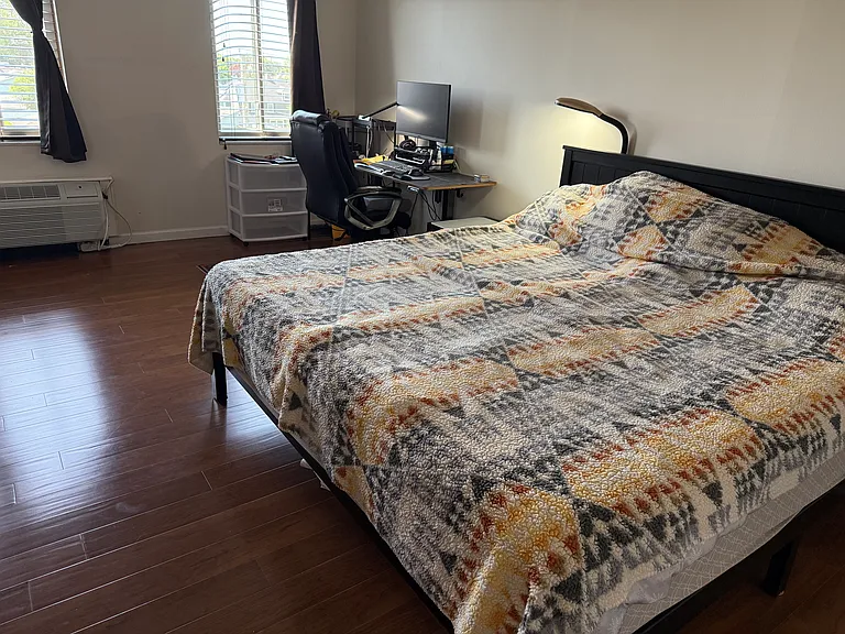 175 Maple Ave #4J — Photo 10
