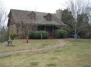 76 Cedar Ln, New Castle, VA 24127