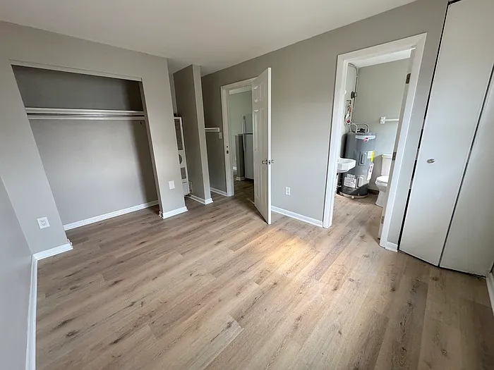 160 N Sylvan Ave #10 — Photo 7