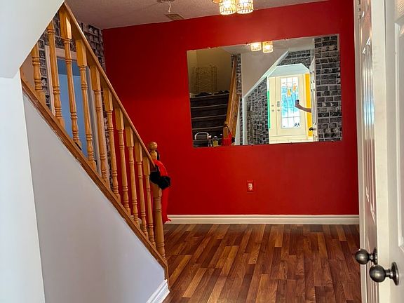 2nd image of 91 Grace Cres #Basement