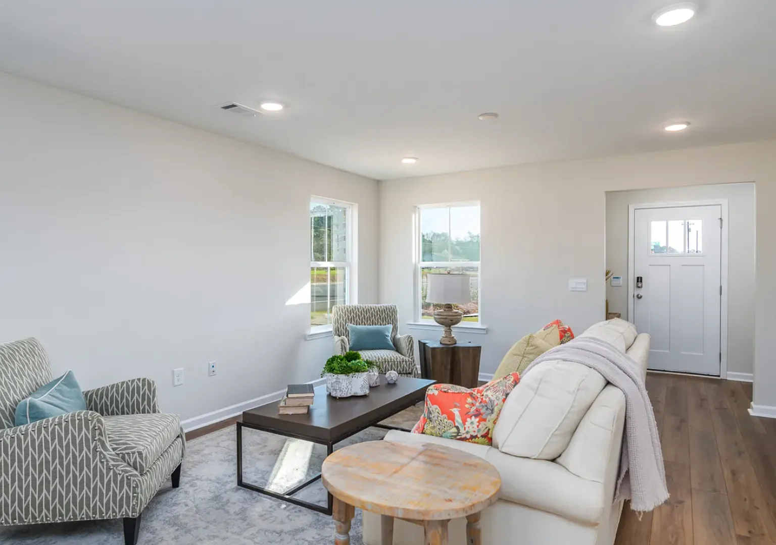 Brand New 4BR/2.5BA Home in Coosa Preserve! — Photo 3