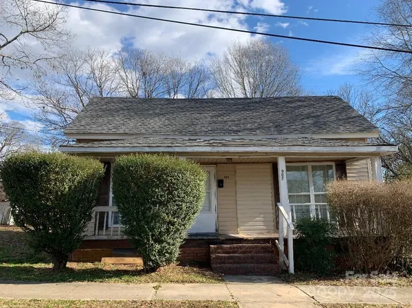 907 Sioux St, Monroe, NC 28110