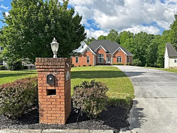 267 Paradise Ln, Jacksboro, TN 37757