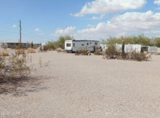 586 W Camel St, Quartzsite, AZ 85346