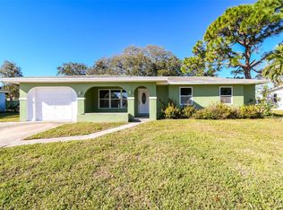 332 NE Cullman Court, Port St Lucie, FL 34983