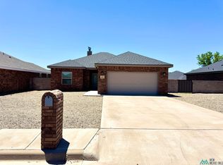 201 Almond Tree Ln, Clovis, NM 88101