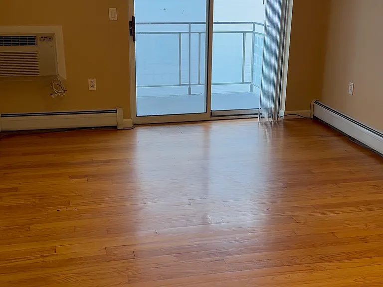 184 Pequot Ave #304 — Photo 11
