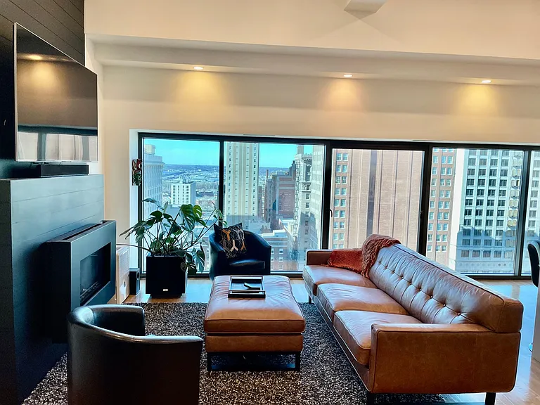 1101 Walnut St #1502 — Photo 1