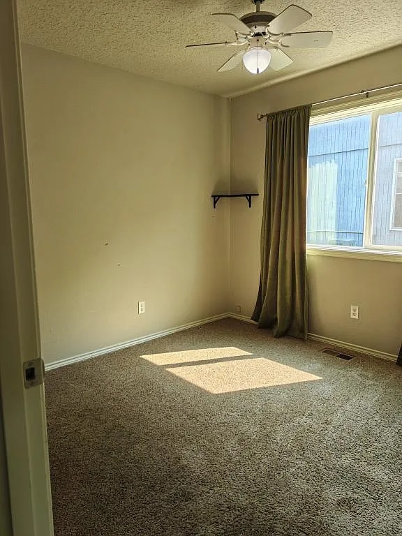 33378 SW Sequoia St — Photo 4