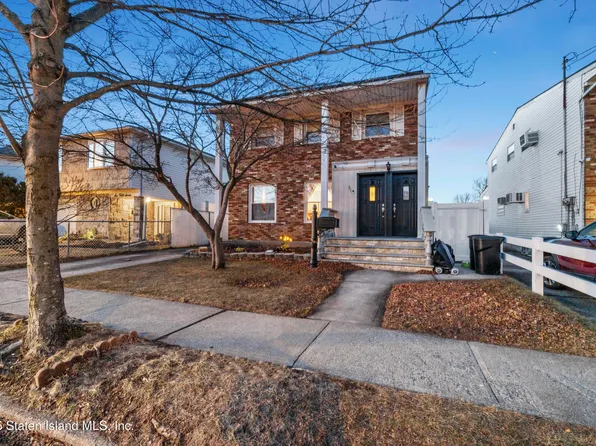 653 Barlow Ave, Staten Island, NY 10312