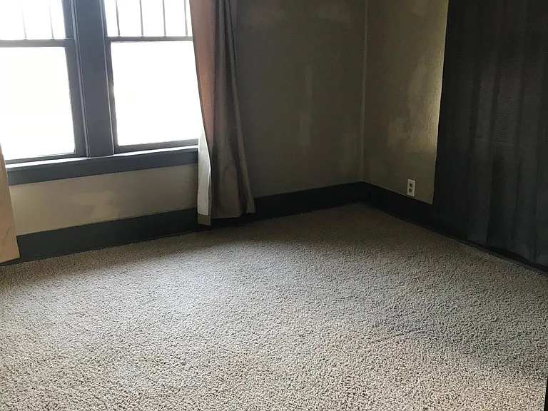 3204 Cuming St — Photo 9