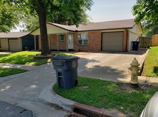 18544 E 2nd St S, Tulsa, OK 74108