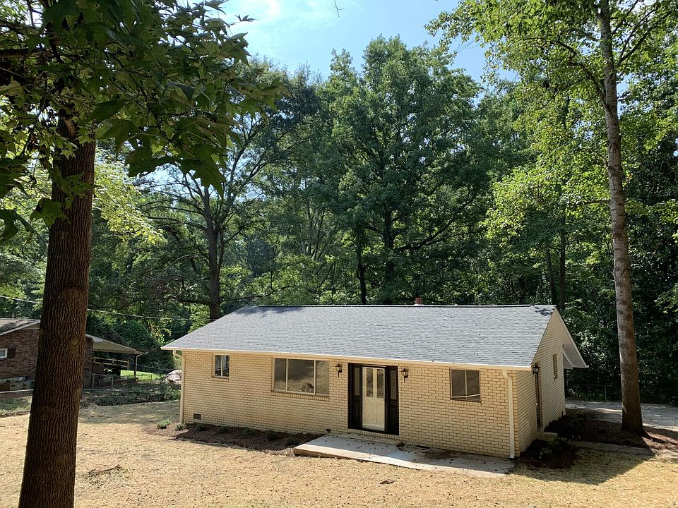 1st image of 905 Honeywood Ln