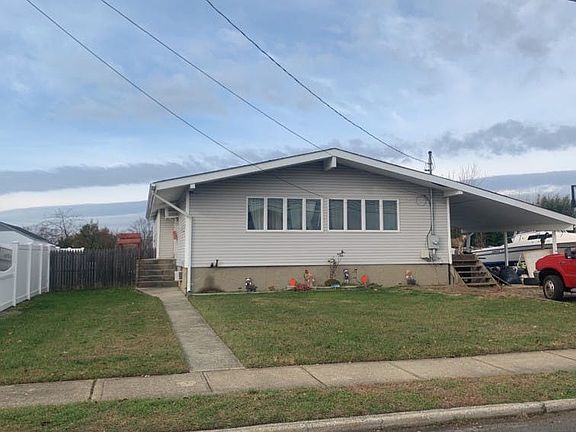 3rd image of 92 Jervis Ave #&-0