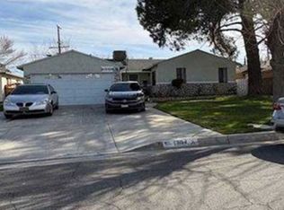 1304 W Kildare St, Lancaster, CA 93534