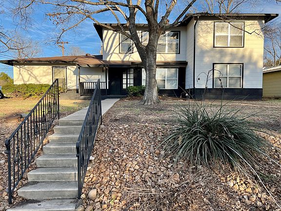 2nd image of 292 Emporia Blvd