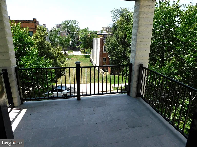 2427 Lakeview Ave #3D — Photo 12