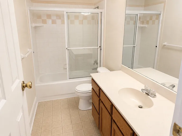 1300 Blackford Oakes — Photo 6