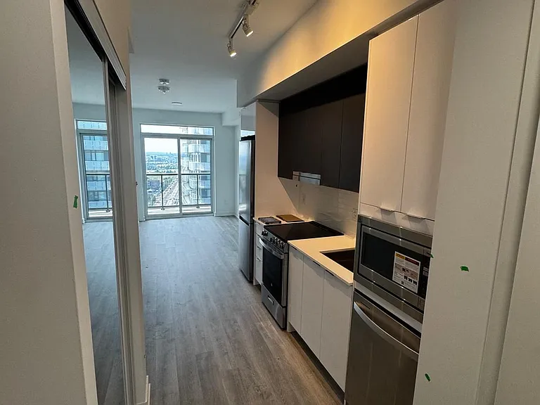 5105 Hurontario St #2809 — Photo 3