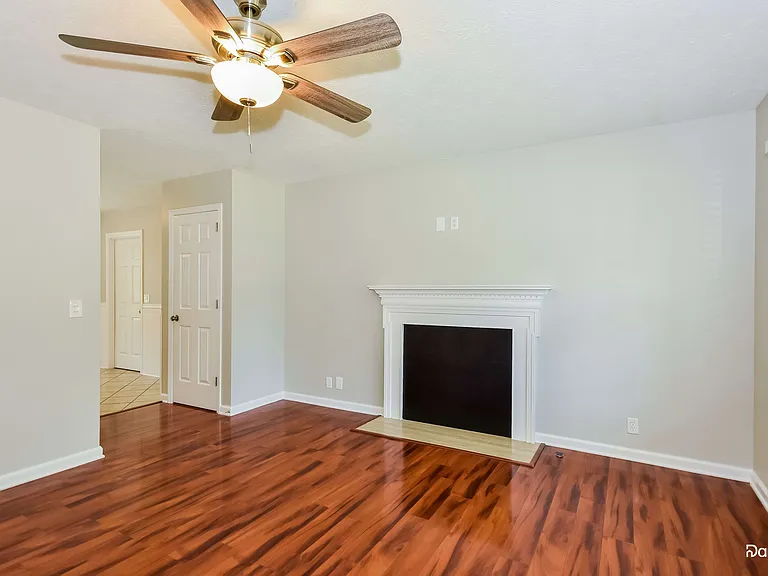 108 Shady Ln — Photo 7