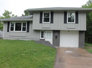 8410 E 93rd St, Kansas City, MO 64138
