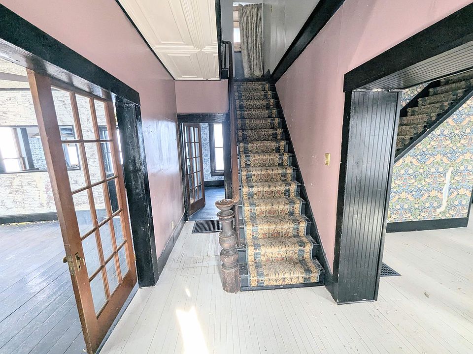 16th image of this home