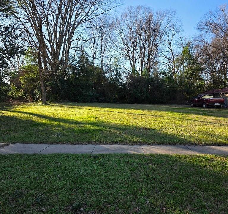 2nd image of 0 Louisa St