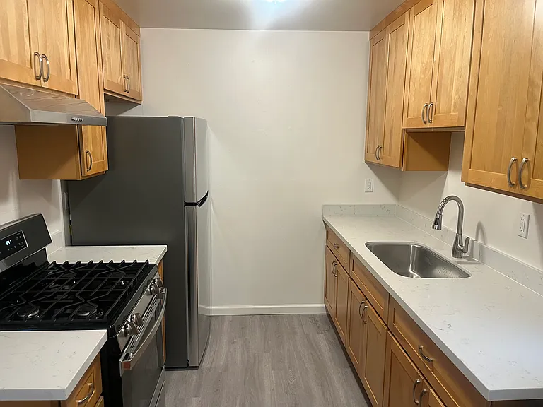 31 Leisure Ln #2 — Photo 1
