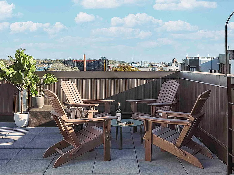 283 Evergreen Ave #1L — Photo 9