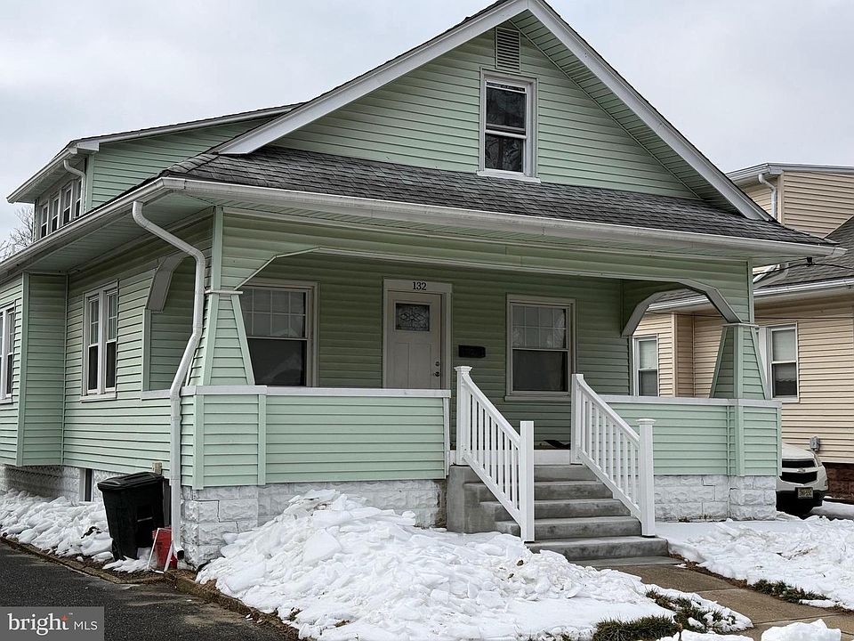 1st image of 132 Walnut St