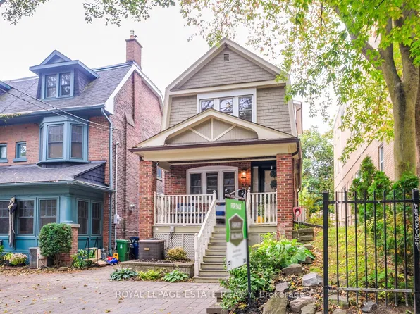80 Elmer Ave, Toronto, ON M4L 3R7
