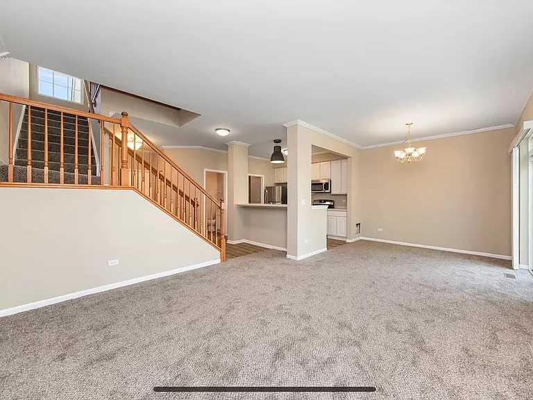 242 S Oak Creek Ln — Photo 5