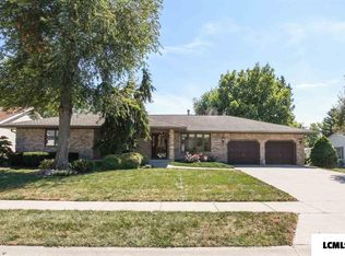 1321 Meadowview Dr, Decatur, IL 62526