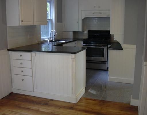 2nd image of 56 Ring St