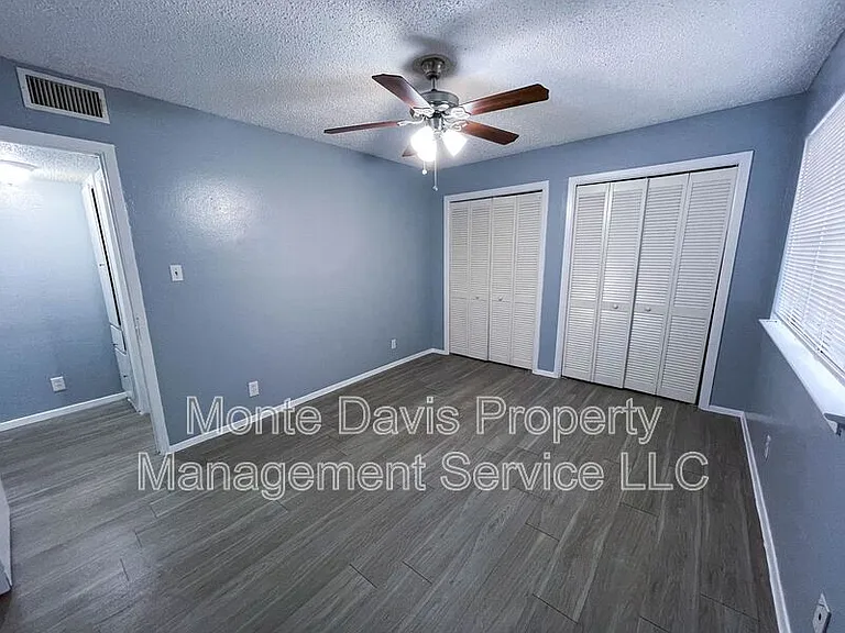 8907 Parkfield Dr #204 — Photo 14
