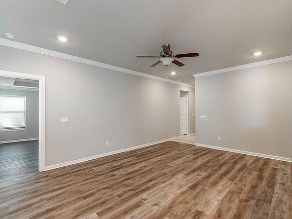 4th image of 4314 W Topeka Ave