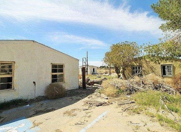 5th image of 1520 N 1st Ave