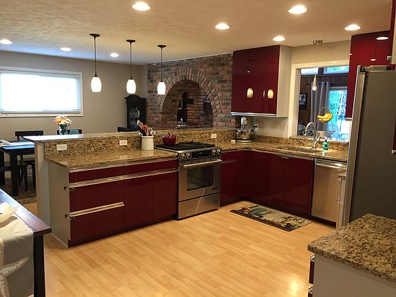 4th image of 6622 Monterey Dr