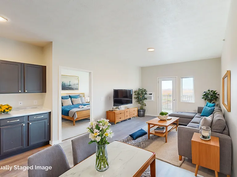 Maple Pass Apartments and Townhomes in Hartford, SD — Photo 14
