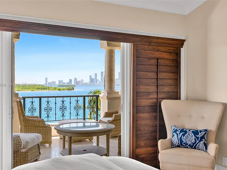2244 Fisher Island Dr #3404 — Photo 32
