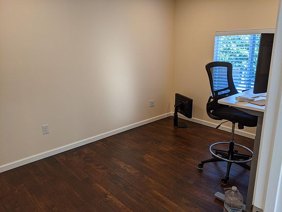 4th image of 439 S Pastoria Ave