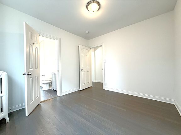 5th image of 1800 N Farwell Ave #1606-04